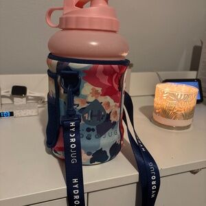 Like New Hydrojug - Jug and Sleeve